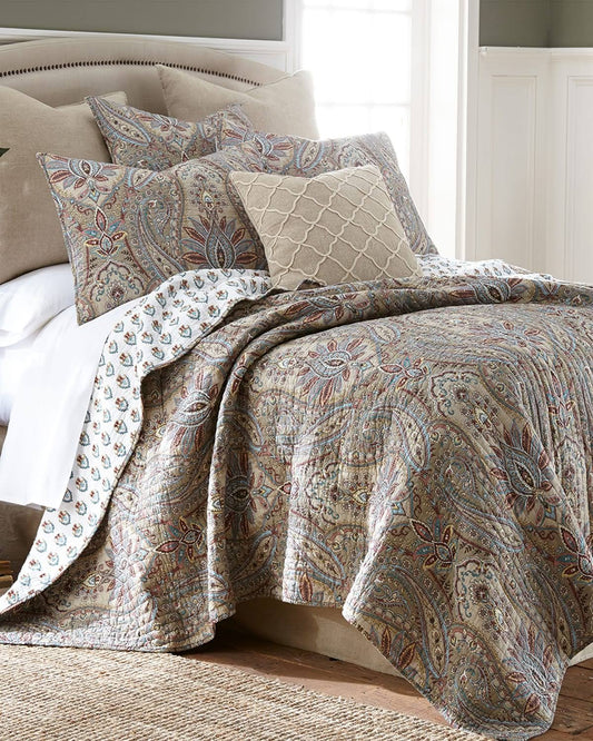 Home Kasey Twin Quilt Set