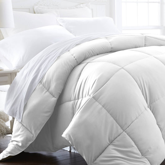 Home White All-Season Down-Alternative Comforter Twin
