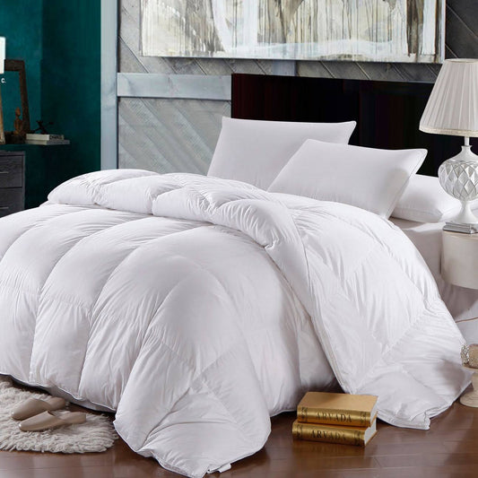 Hotel's 300 Thread Count Queen Size Goose Down Alternative Comforter 100%