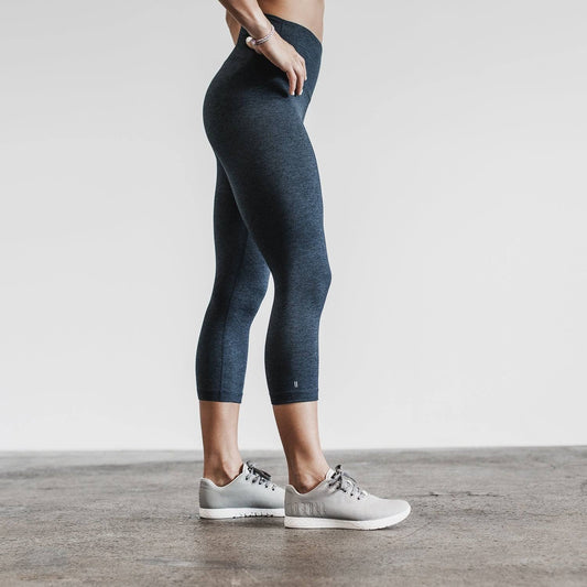 High-Rise Crop-Black Matte